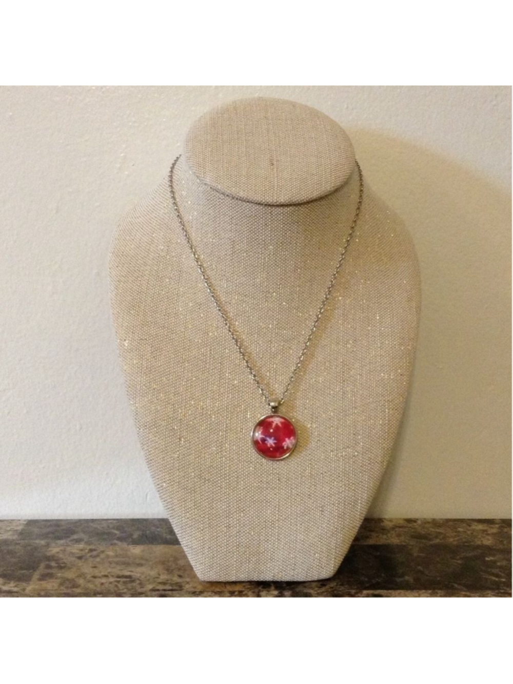 WINTER NECKLACE - Picture 3 of 3